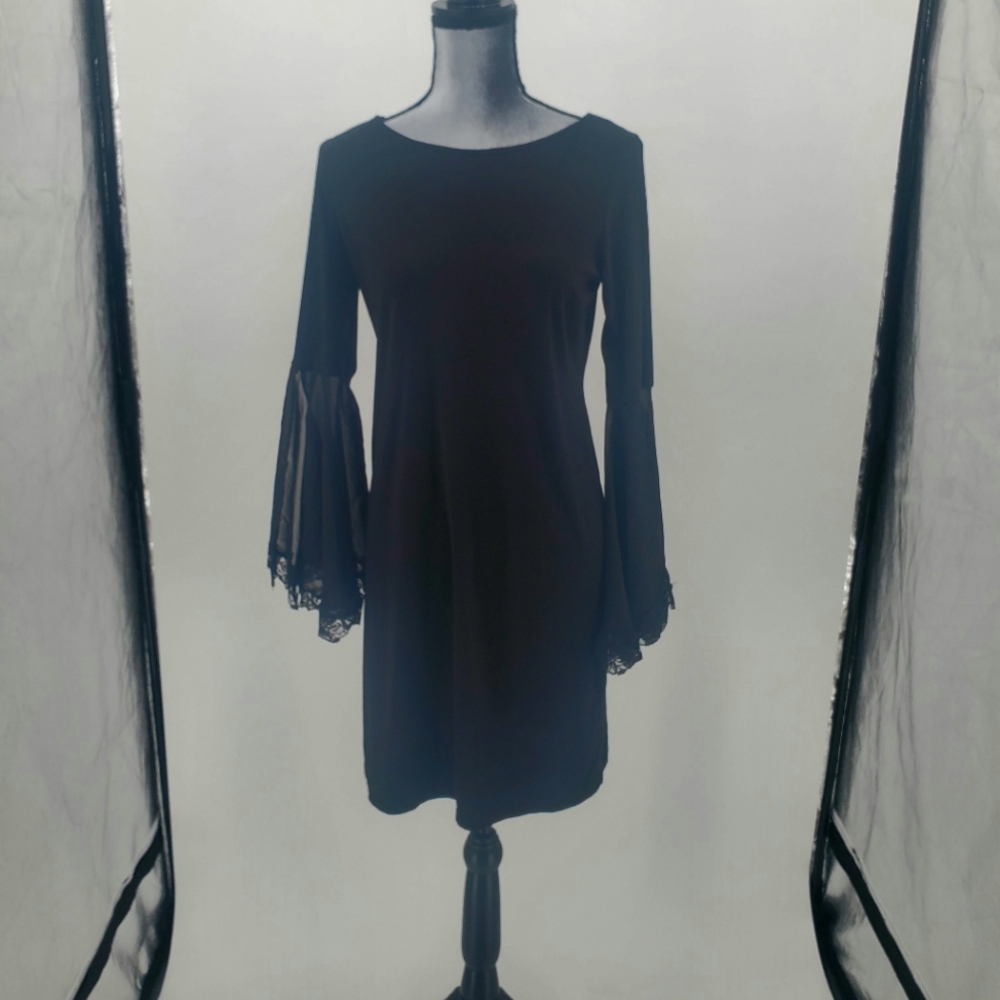 Emma & Michele Black Shift Dress with Split Trumpet Sleeve Size Small